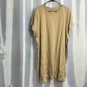 Universal thread women’s long shirt. 1581